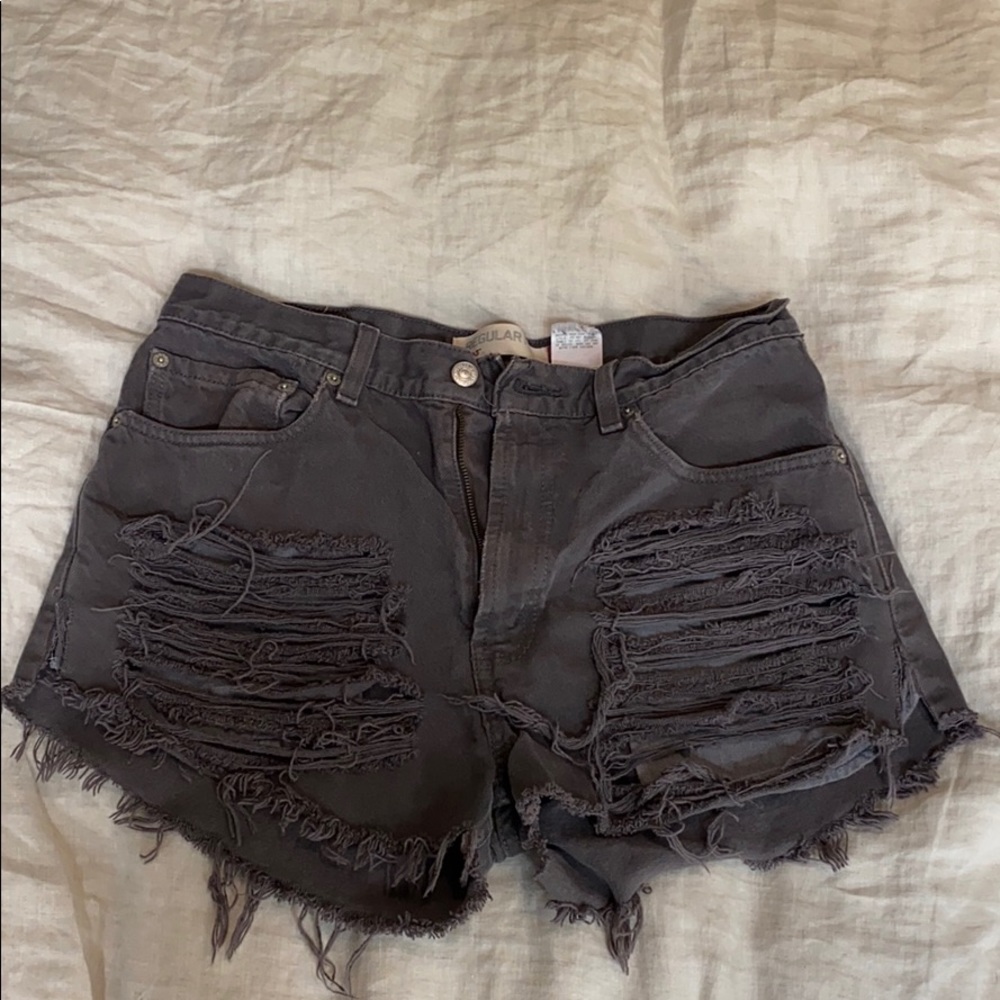 High waisted Levi shorts